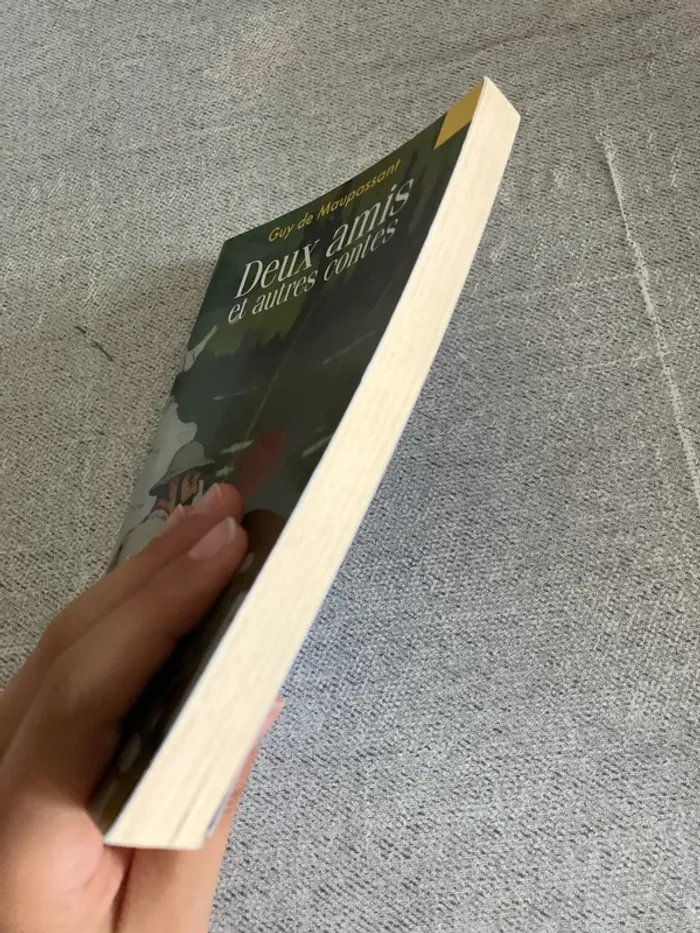 Deux amis et autres contes – Guy de Maupassant – Édition Folio Junior - photo numéro 2