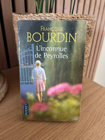 Livre L’inconnue de Peyrolles