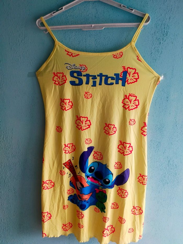 🌸 Robe d’été à bretelles imprimé Stitch – Taille L – Neuve 🌸 - photo numéro 2