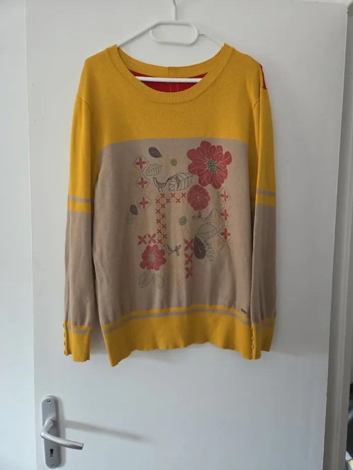 Pull femme manche longue col rond jaune motifs TBE taille 5 Félino