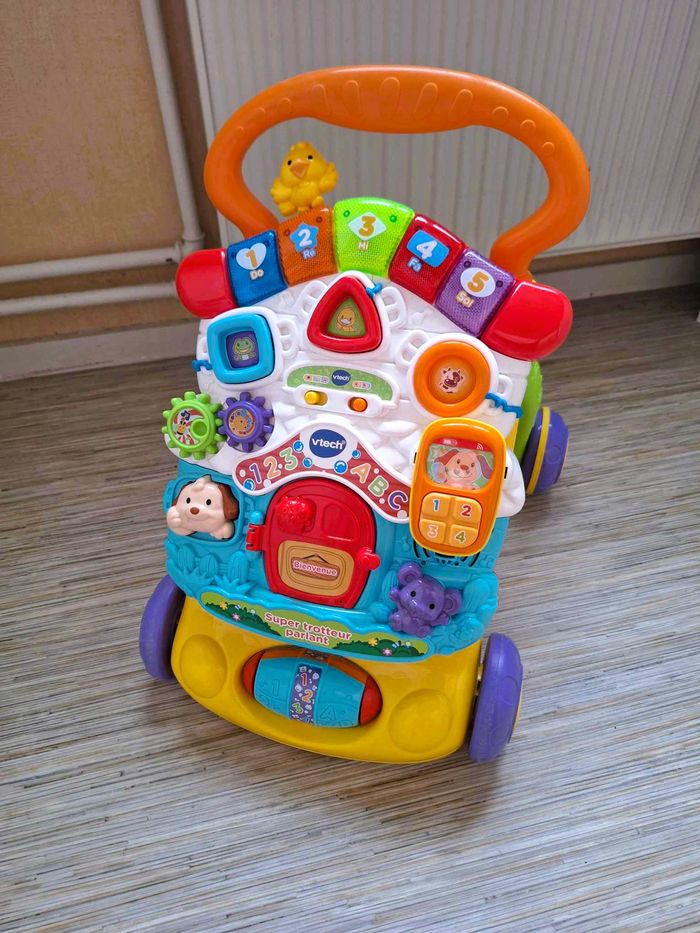 Trotteur pousseur Vtech