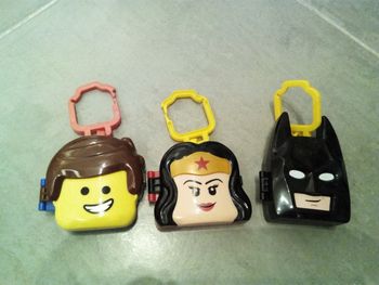 Lot 4 jouets Lego, Batman, Wonderwoman