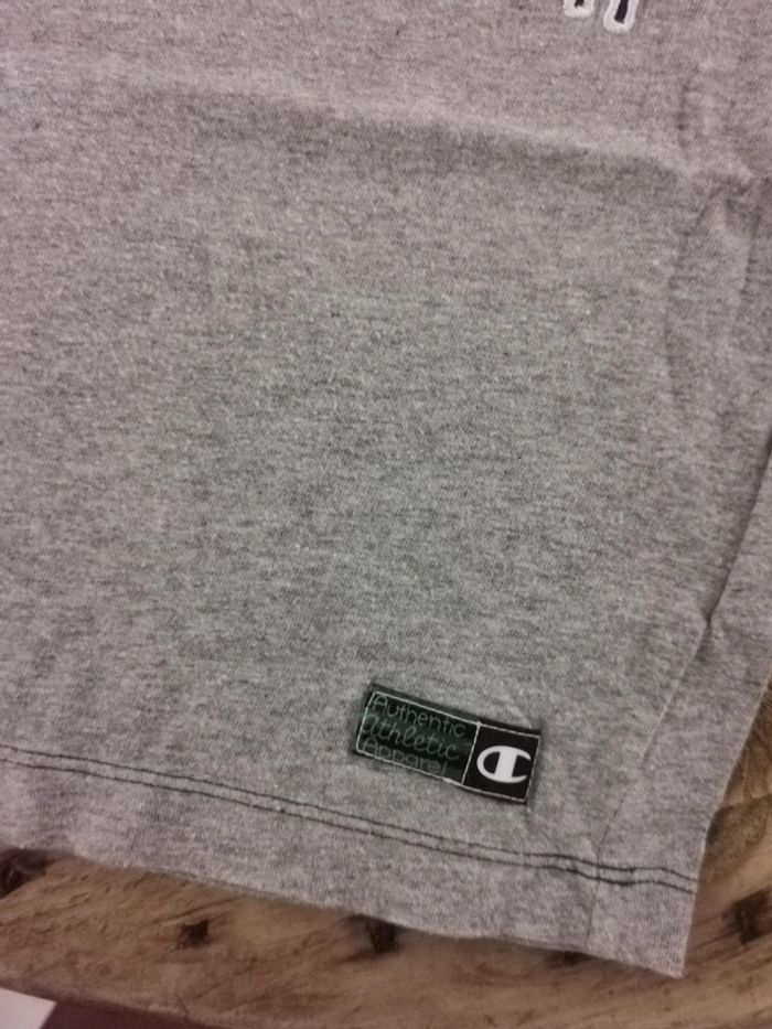 T-shirt. - photo numéro 2