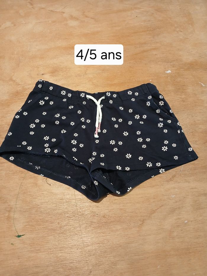 Lot 5 ans fille - photo numéro 3