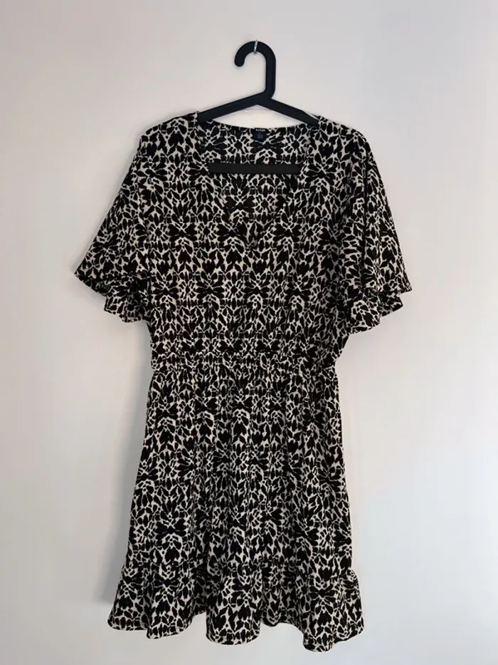 Robe noir et blanc