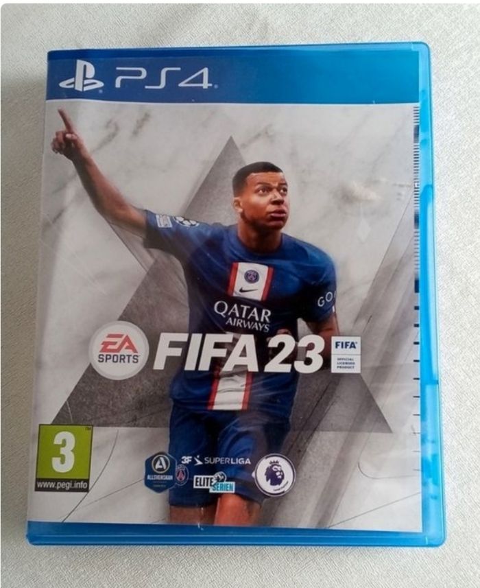 Jeu ps4 FIFA 23