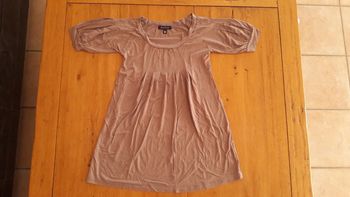 Tunique ou robe très courte, à manches courtes, taille M