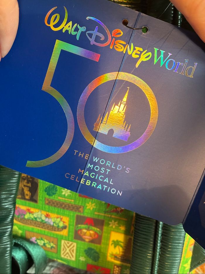 Loungefly Mickey tiki - photo numéro 5