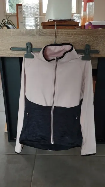 Gilet rose et gris taille 10 ans fille sport