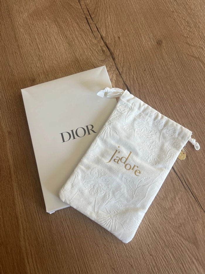 Pochon Dior