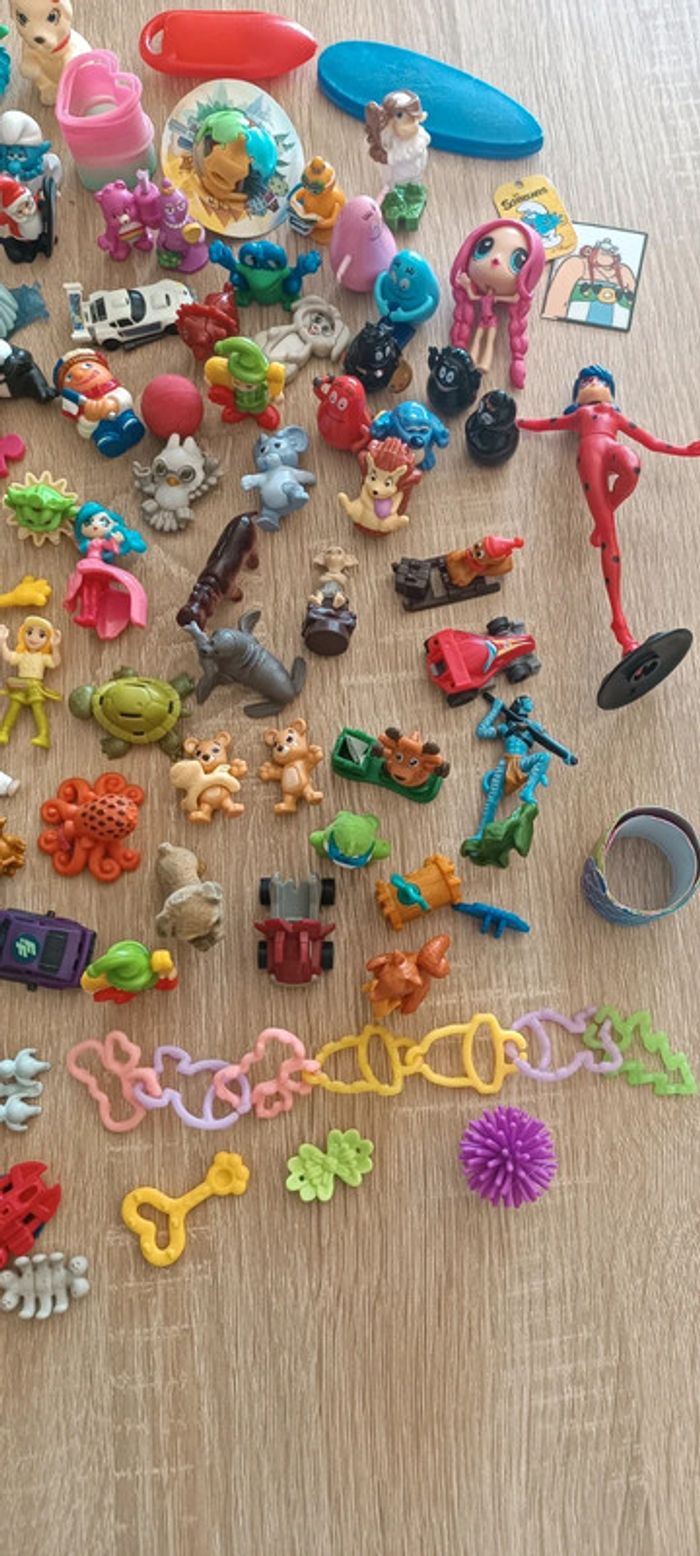 Lot de petits jouets - photo numéro 4