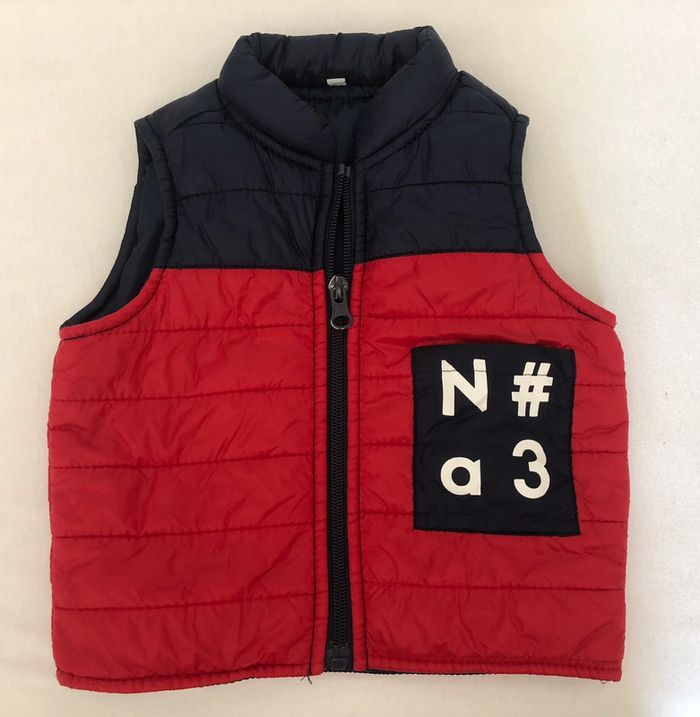 Doudoune sans manche taille 6 mois