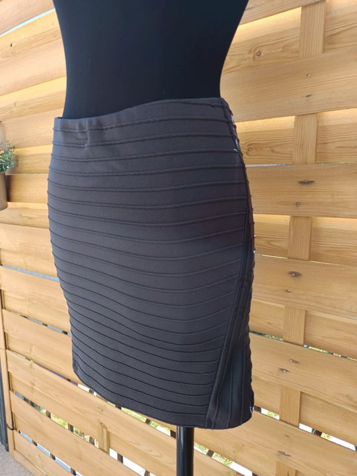 Jupe grise anthracite taille M Jennyfer - photo numéro 2