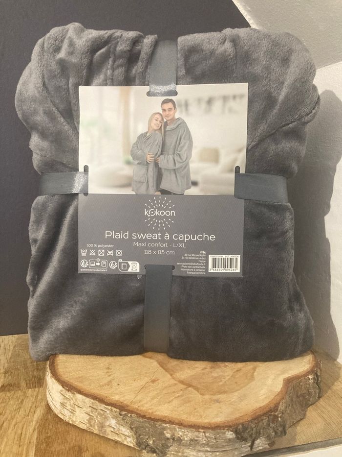 Plaid sweat à capuche gris tout doux taille L/XL neuf jamais utilisé