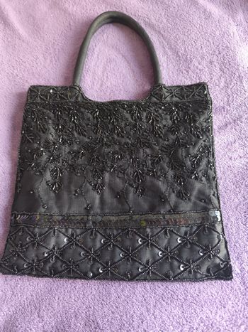 Petit sac à main vintage tissu brodé fermeture anse noir pampille perle sequin