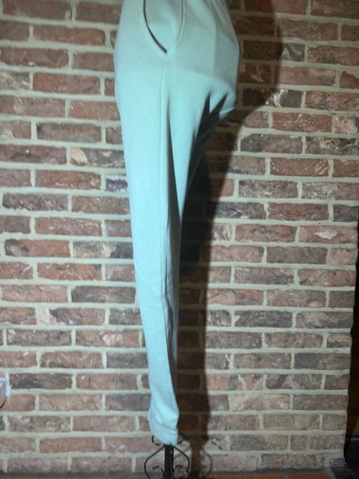 Training vert fille primark Taille 11/12 ans 152 - photo numéro 8