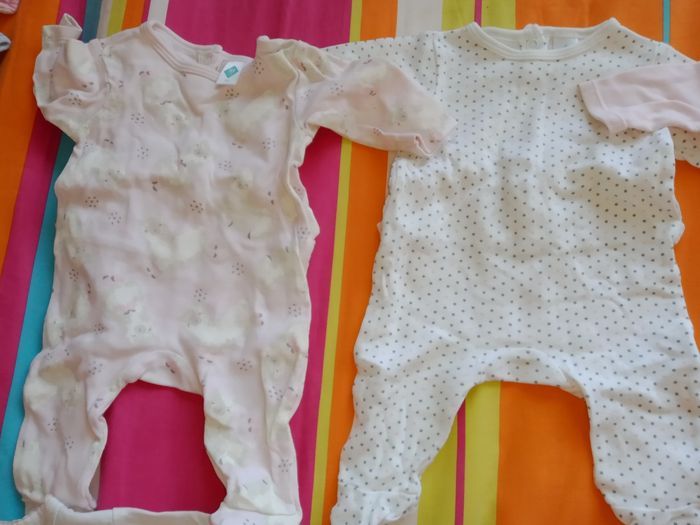 Pyjama comme neuf pour la plupart naissance , 1 mois - photo numéro 4