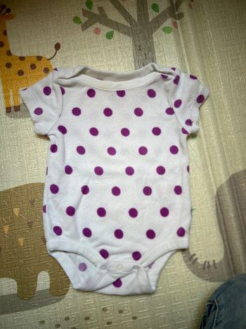 Bodie éponge a pois violet