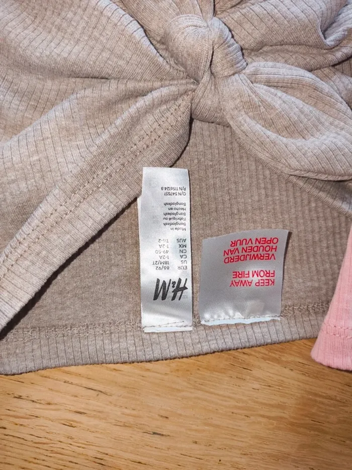Bandeau cheveux fille h&M excellent état 18 mois gris rose - photo numéro 2