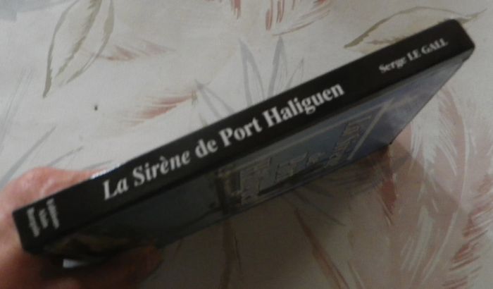 La Sirène de Port Haliguen de Serge Le Gall Ed. A. Bargain Enquête & Suspense - photo numéro 3