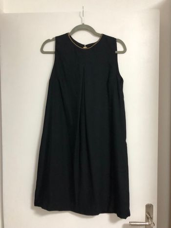 Superbe belle robe classe voile H&M noire et dorée en taille 40