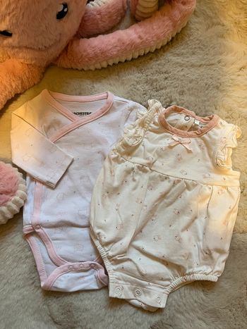 Lot de deux bodies 1 mois