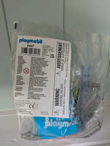 Playmobil 6447 Femme enceinte avec maman et bébé (2)