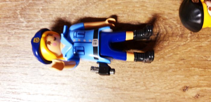 Playmobil - Lot de personnages (police) - photo numéro 2
