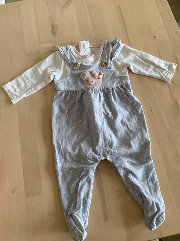 Lot 3 pyjamas - taille 2 mois - photo numéro 3