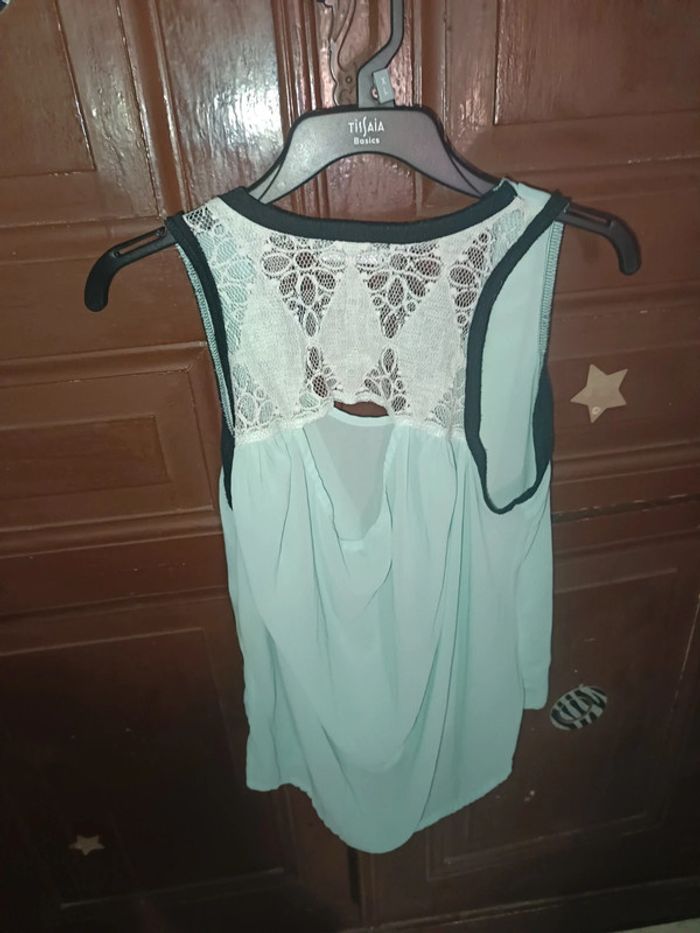 Débardeur ouvert derrière - photo numéro 2