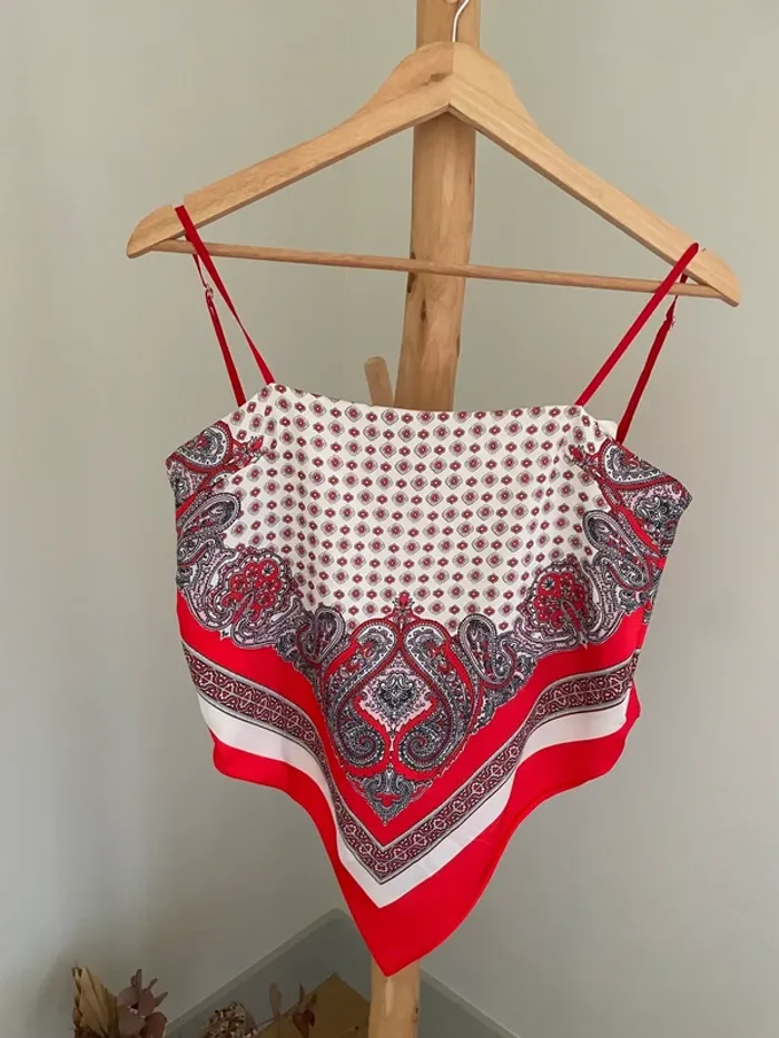 Top bandana satin rouge - photo numéro 2