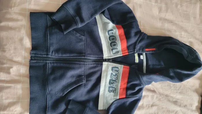 Gilet à capuche garçon
