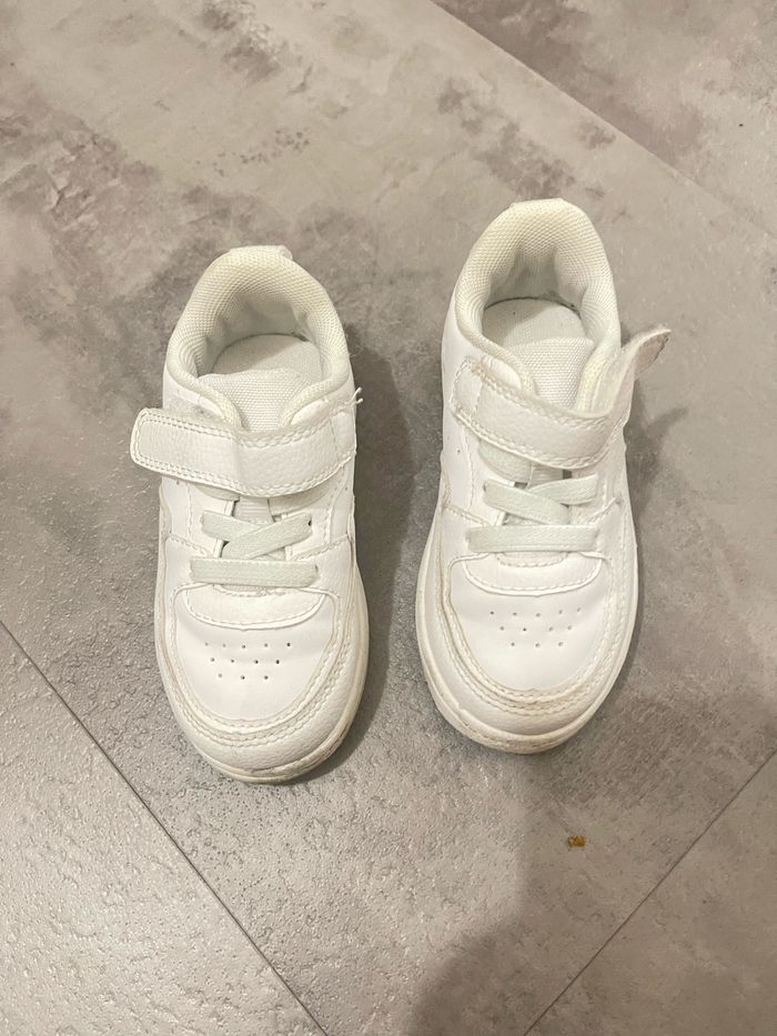 Chaussure taille 22 - photo numéro 2