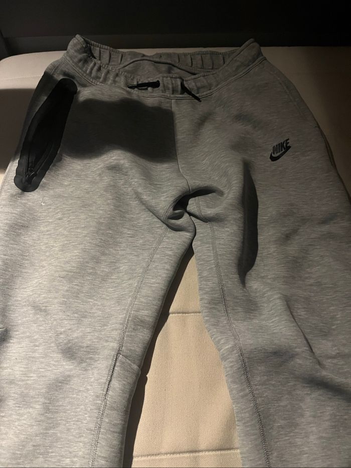 Bas Nike tech gris