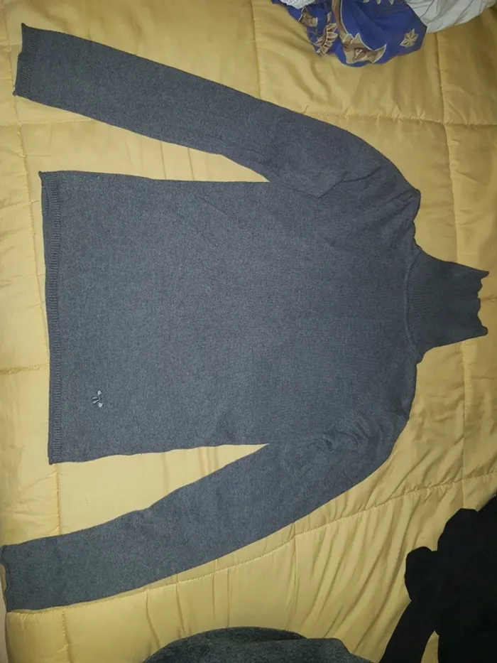 Pull fin