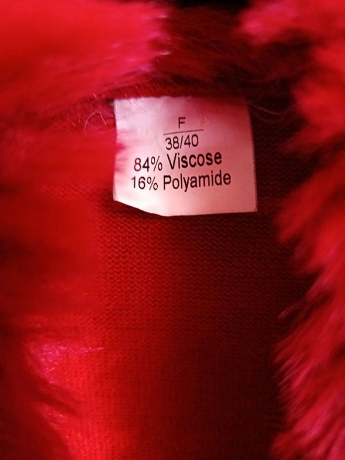 Pull moumoute rouge - photo numéro 2