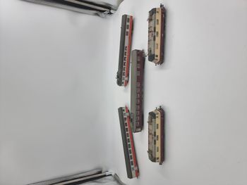 Lot de 5 wagons de trains miniatures SBB CFF FFS