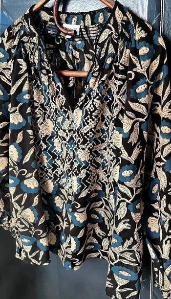 blouse brodée