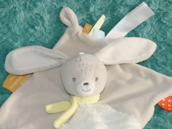 Doudou plat lapin beige blanc TAO 🐰 - photo numéro 2