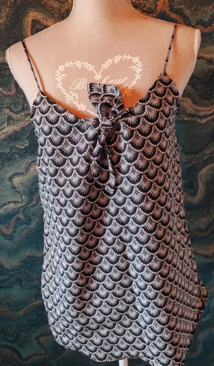 Top "C'est un secret" taille L/XL
