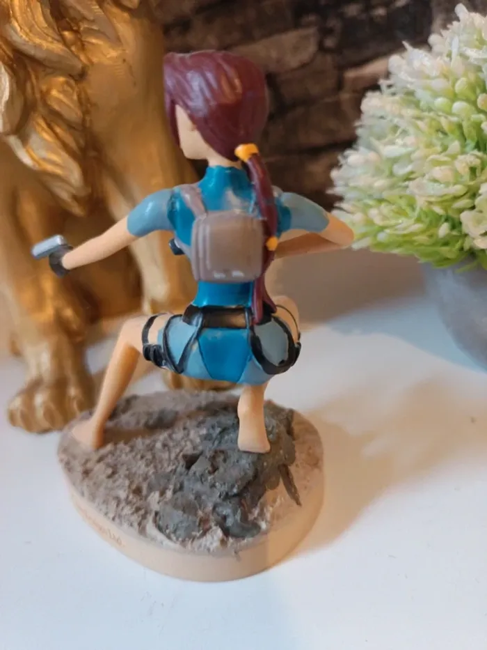 Figurine tomb raider - photo numéro 5
