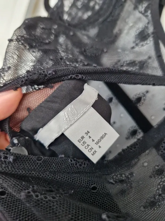 Robe noire h&m femme taille 34 - photo numéro 7