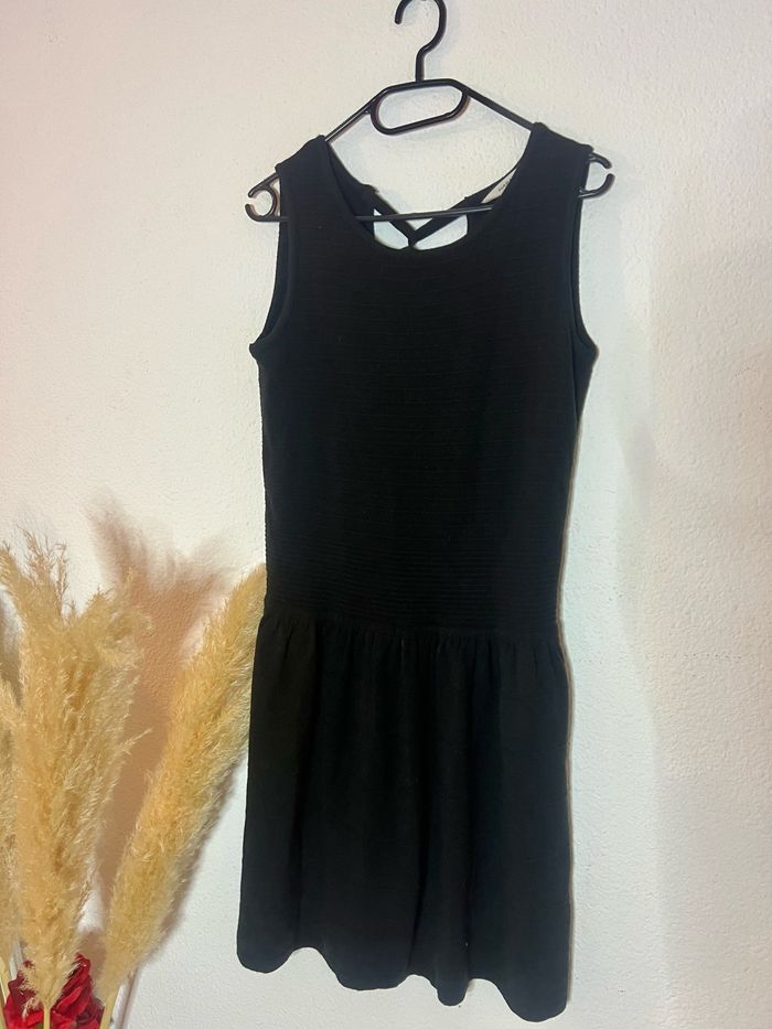 Robe noir classe femme - photo numéro 4