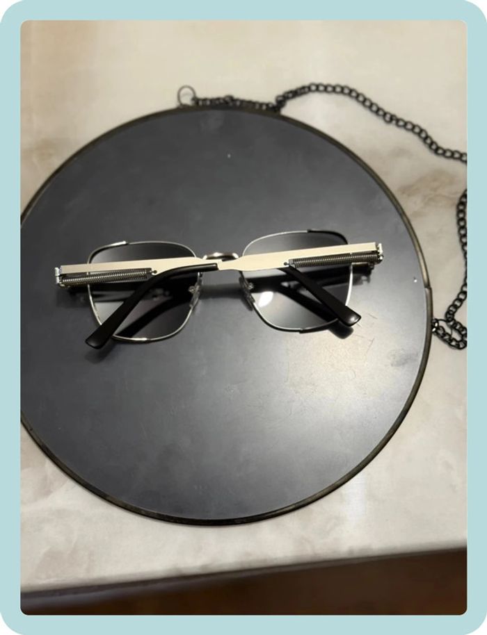Lunette de soleil noir argentée - photo numéro 2