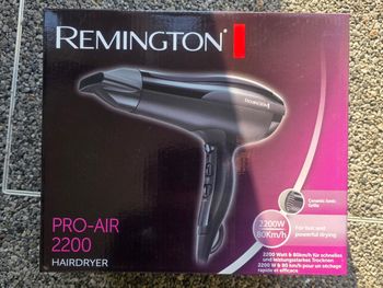 Sèche cheveux Remington 2200w NEUF