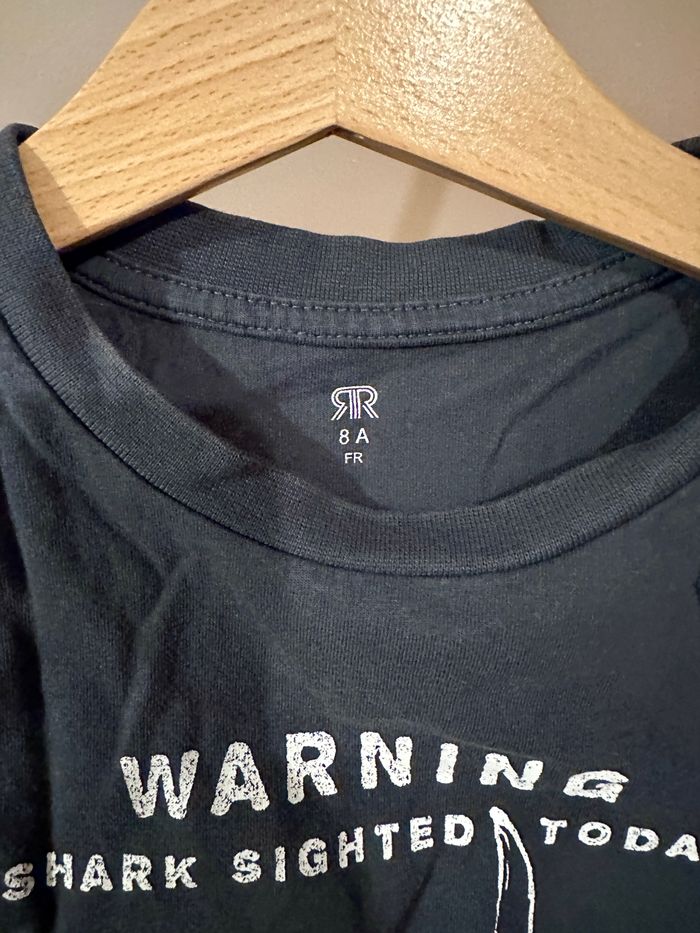 đ€ Teeshirt noir la redoute taille 8 ans đ€ - photo numĂ©ro 3