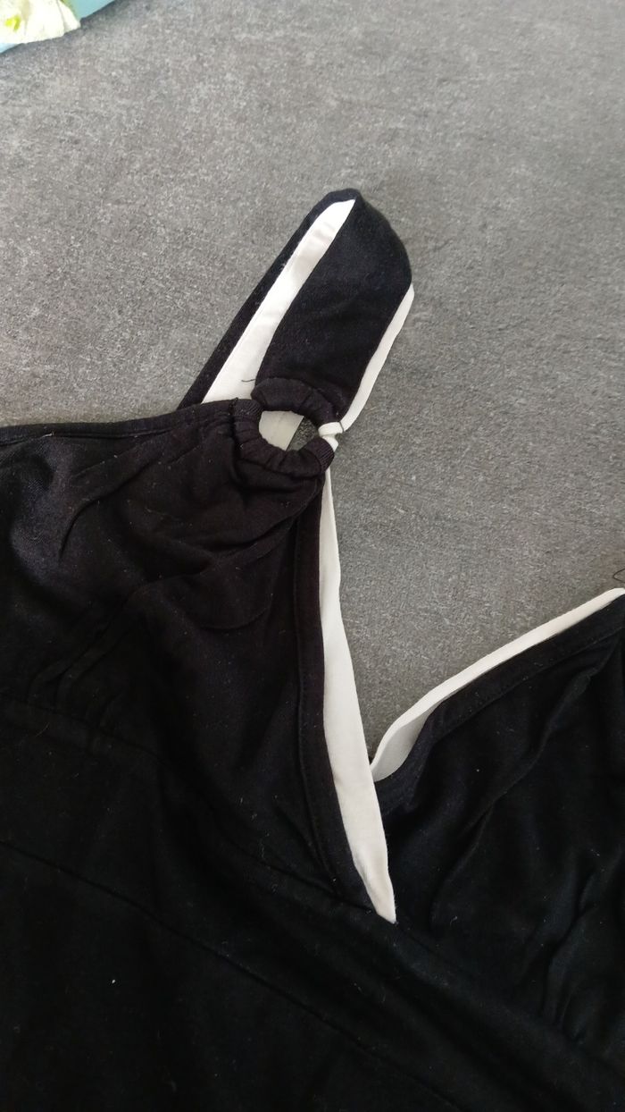 Débardeur noir et blanc - photo numéro 3