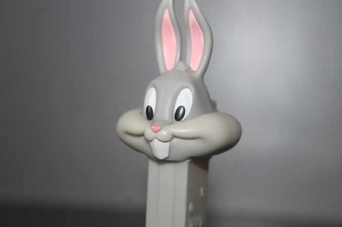 Figurine Bugs Bunny - Looney Tunes - photo numéro 2