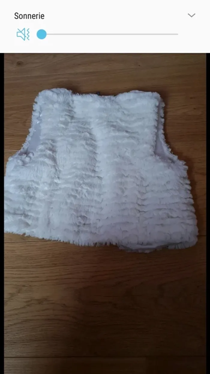 Gilet à poil sans manche type boléro - photo numéro 2