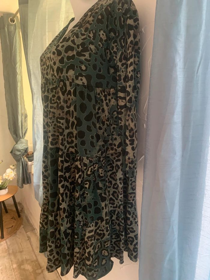 Robe fluide à motif taille 44-46 manches Longues - photo numéro 3